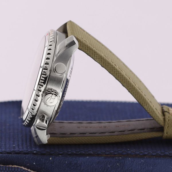 Breitling Aviator 8 AB0119